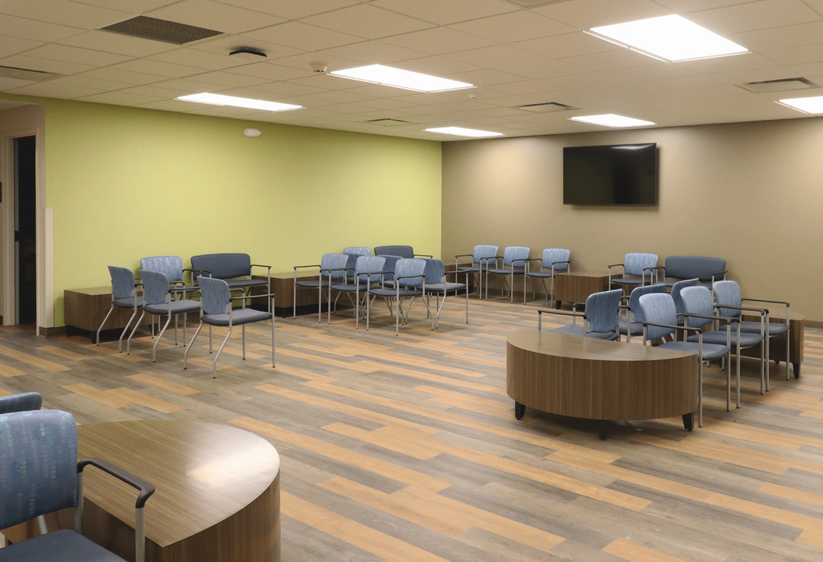 HealthLinc Mishawaka lobby seating area