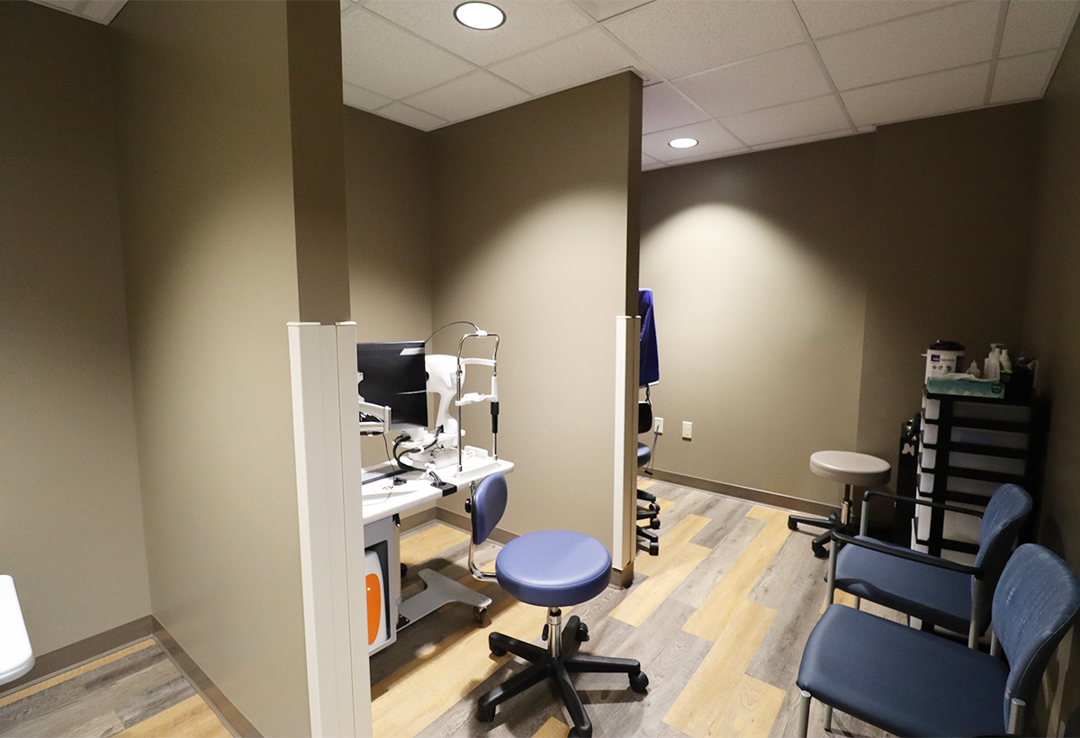 HealthLinc Mishawaka optical exam room