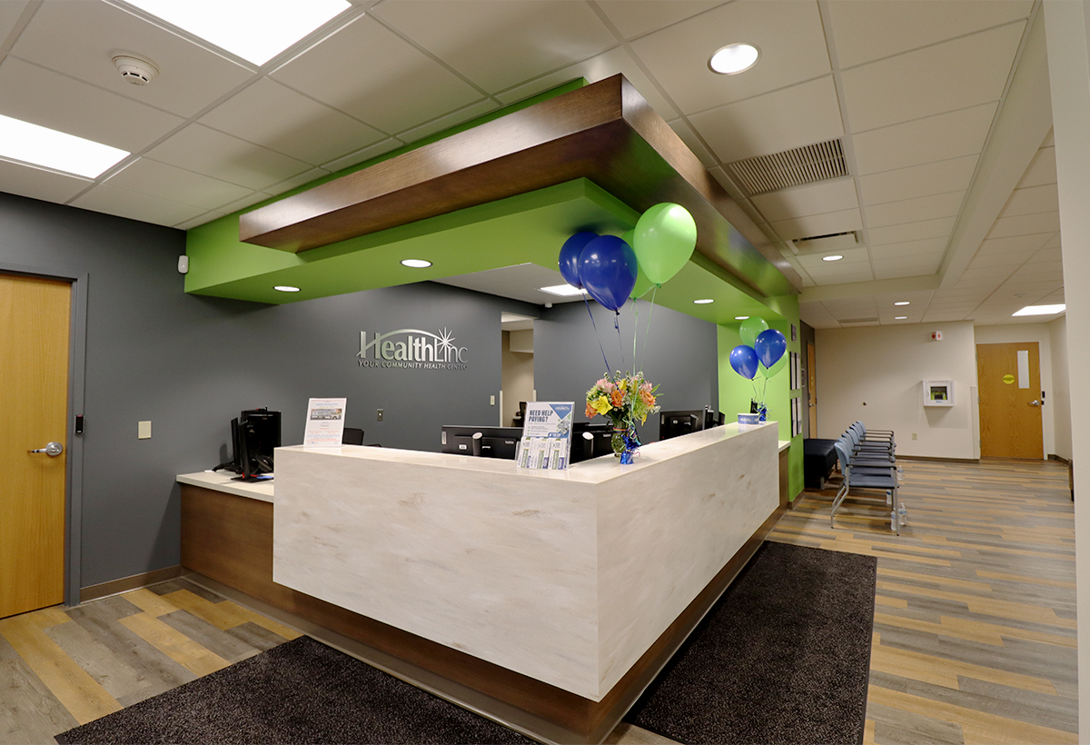HealthLinc Mishawaka reception desk
